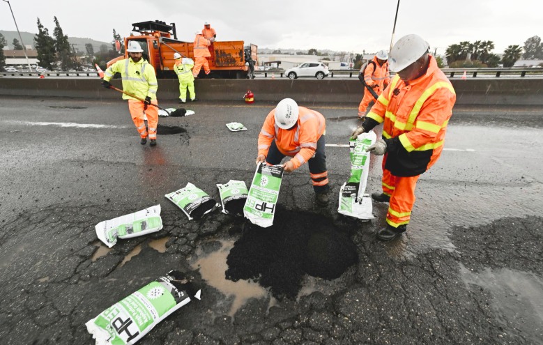 71号高速公路Pomona路段 周末关闭以修復坑洞